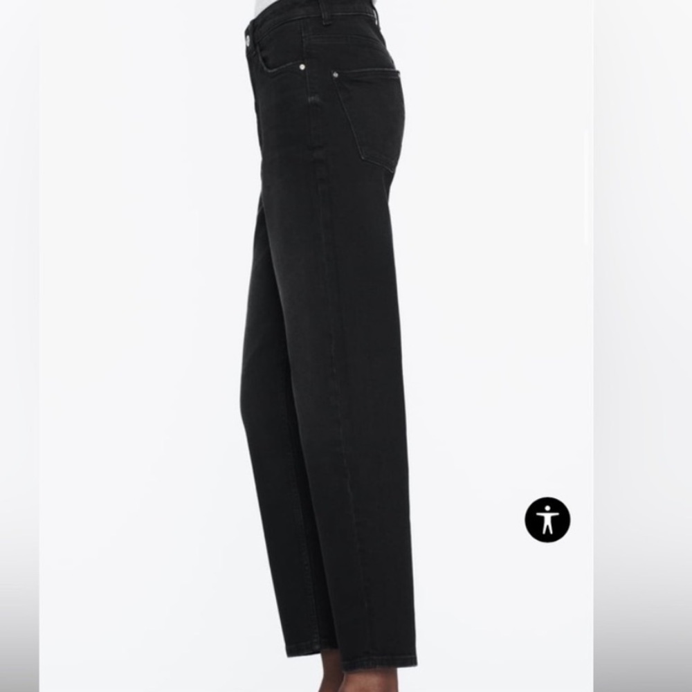 Zara Mom Slim Fit Black Jeans, size 8  denim NWT